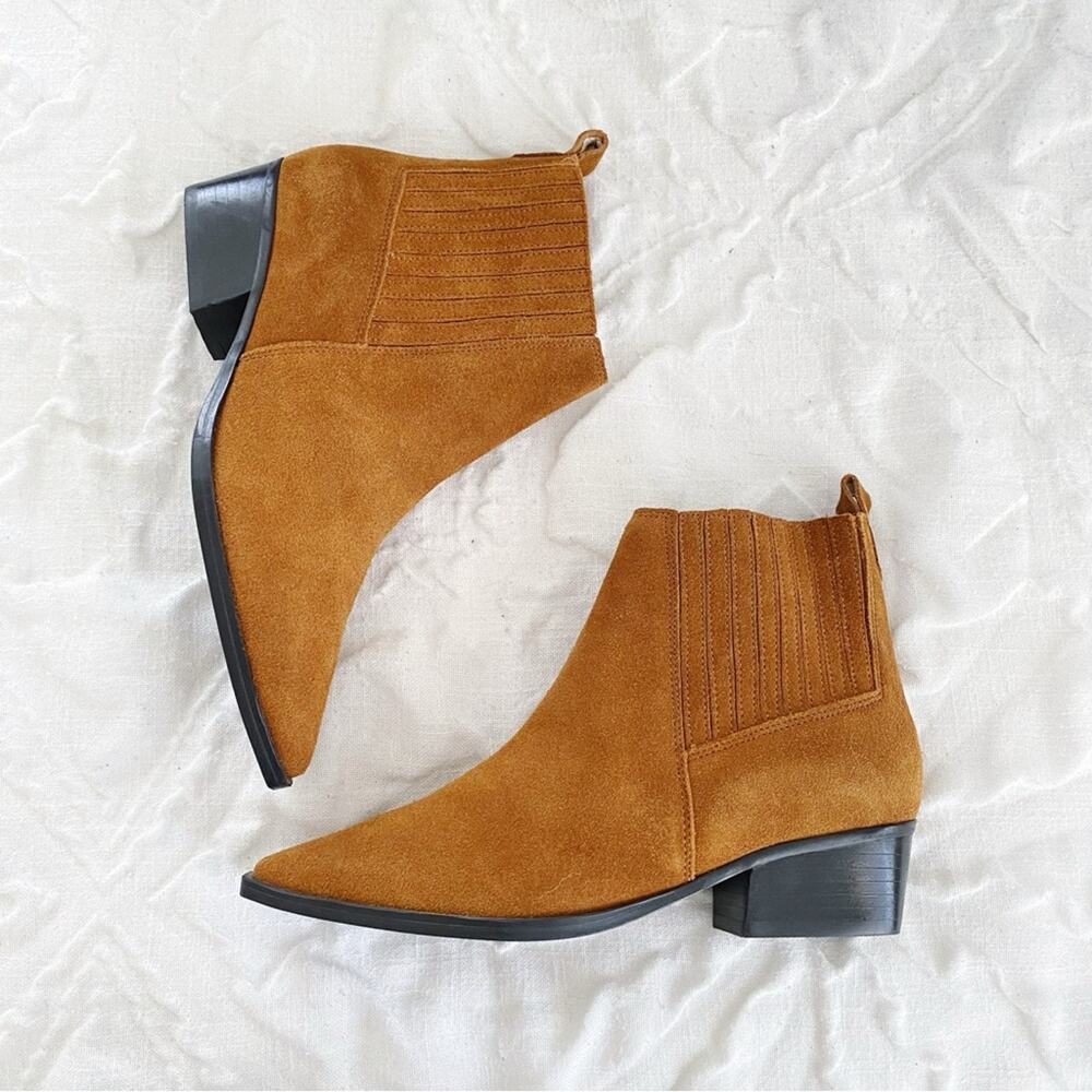 Marc Fisher Yarita Bootie Size 8 New
$179